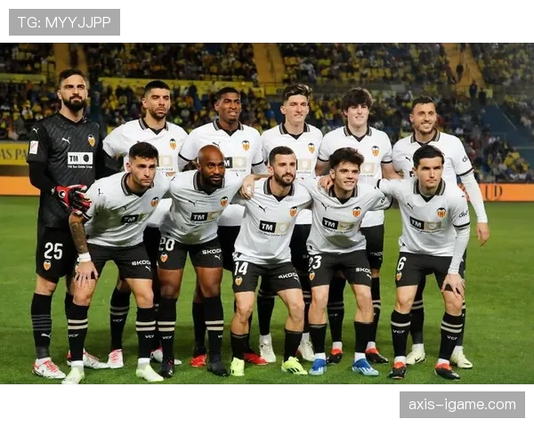 西甲球队启用全新战术体系,球迷翘首以盼精彩对决 西甲球队启用全新战术体系,球迷翘首以盼精彩对决