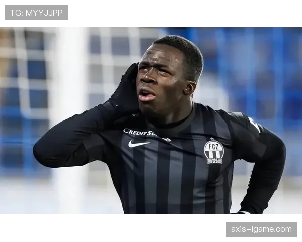 埃斯帕尼奥尔青训再添新星,年轻才俊闪耀赛场未来可期 埃斯帕尼奥尔青训再添新星,年轻才俊闪耀赛场未来可期