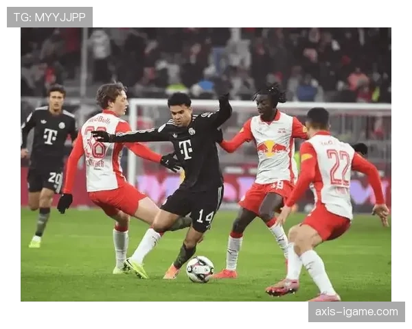 拜仁慕尼黑新赛季目标明确,状态回暖全力冲击欧冠荣耀 拜仁慕尼黑新赛季目标明确,状态回暖全力冲击欧冠荣耀