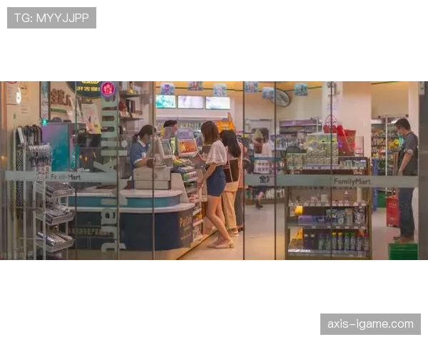 翁泓阳上场像走红毯，下场拎便利店盒饭拼单，反差笑出声